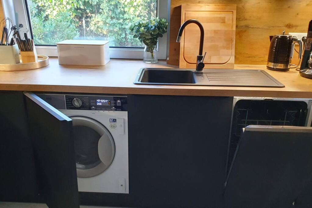 Charmantes Townhaus Mit Garten, W-Lan & Netflix Potsdam Extérieur photo